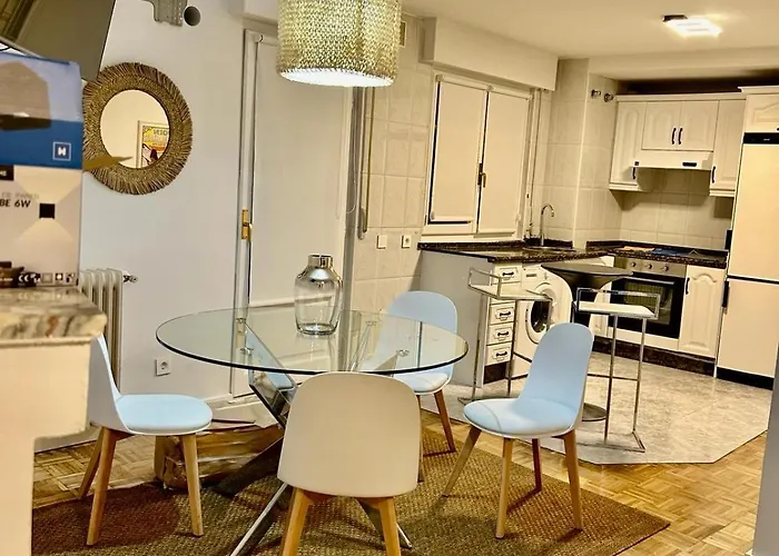 Albany , Mno Dominguez Berrueta