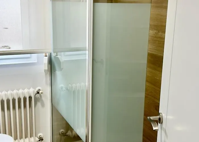 Albany , Mno Dominguez Berrueta 아파트